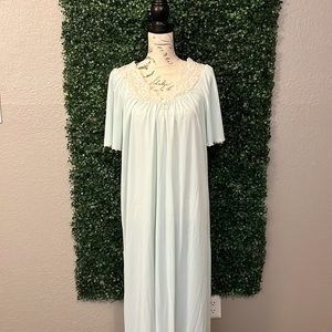Vintage Shadowline nightgown